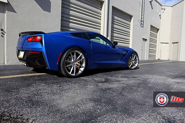 Фото дисков HRE P104 Глянцевый тонированный лак на Chevrolet Corvette C7