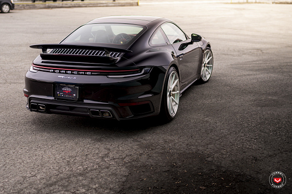 Фото дисков Vossen M-X2 Глянцевый лак на Porsche 911 VIII
