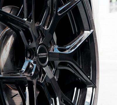 Фото дисков Vossen HF-5 на Porsche Panamera II