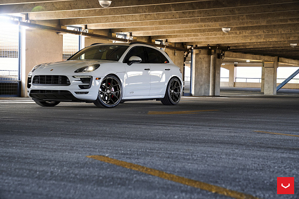 Фото дисков Vossen HF-5 Сатиновая бронза на Porsche Macan I