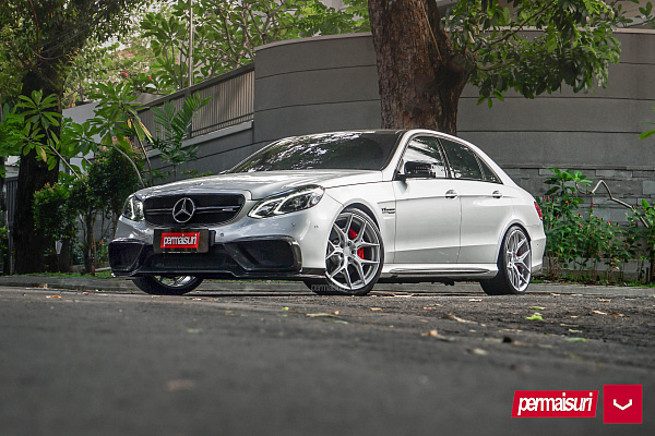Фото дисков Vossen HF-5 Серебро на Mercedes-Benz E-Class (W212, S212, C207)