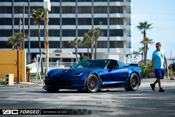 Фото дисков BC Forged TD01 Матовый графит на Chevrolet Corvette C7