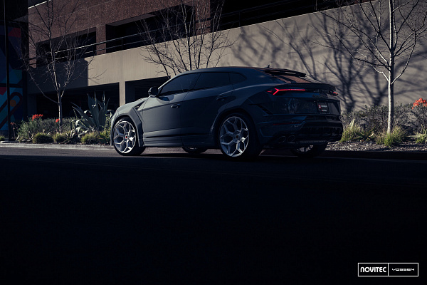 Фото дисков NOVITEC NL5 Глянцевый лак на Lamborghini Urus