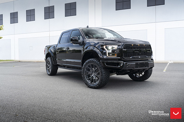 Фото дисков Vossen HF6-4 Черный глянец на Ford F-150 XIII