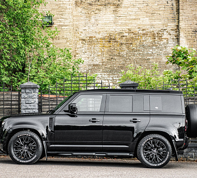 Фото дисков Kahn RS 3.0 на Land Rover Defender II