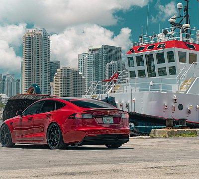 Фото дисков Vossen HF-5 на Tesla Model S