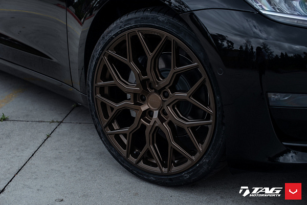 Фото дисков Vossen HF-2 Сатиновая темная бронза на Tesla Model 3