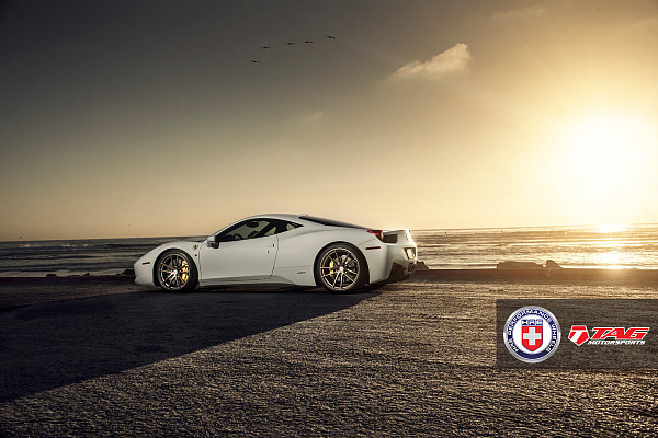 Фото дисков HRE P104 Сатиновая бронза на Ferrari 458