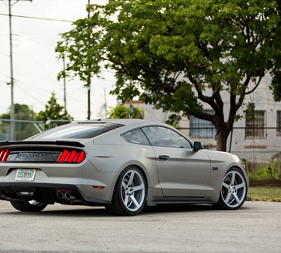 Фото дисков Vossen CV3 на Ford Mustang VI