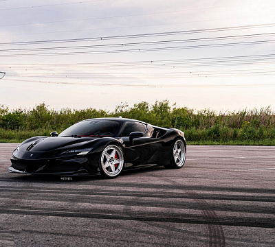 Фото дисков Strasse Wheels F5 Track на Ferrari SF90