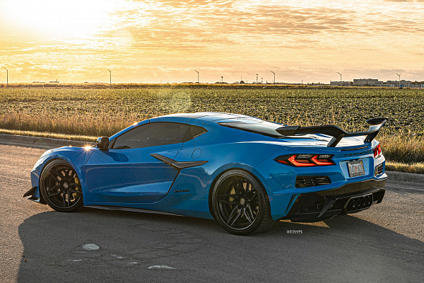 Фото дисков Strasse Wheels SV4-RS Deep Concave FS Черный сатин на Chevrolet Corvette C8