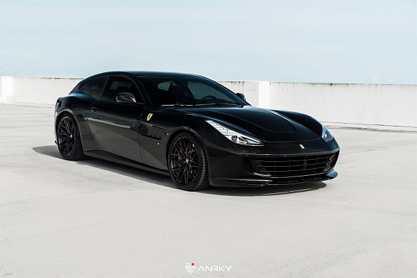 Ferrari GT4C Lusso