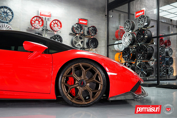 Фото дисков NOVITEC NL4 Сатиновая бронза на Lamborghini Huracan
