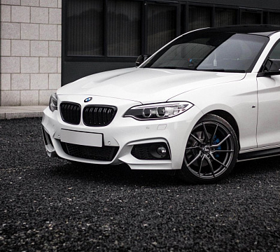 Фото дисков Bola B25 на BMW 2/M2 (F22/F87)