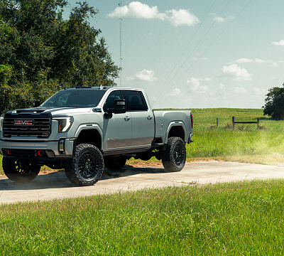 Фото дисков Vossen HFX-1 (8-Lug) на GMC Sierra IV