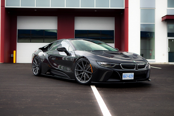 Фото дисков Brixton Forged WR3.2 Сатиновый графит на BMW i8