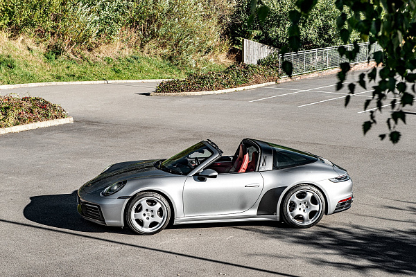 Фото дисков Kahn Cup 1 Remastered Серебро на Porsche 911 VIII