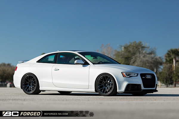 Фото дисков BC Forged RS40 Черный глянец на Audi A/S/RS 5 (8T)