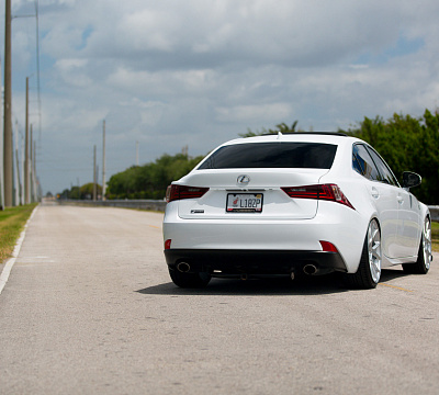 Фото дисков Vossen VFS-6 на Lexus IS II