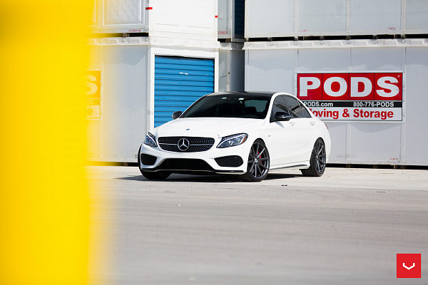 Фото дисков Vossen VFS-10 Глянцевый графит на Mercedes-Benz C-Class (W205)