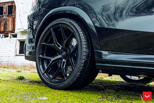 Фото дисков Vossen HF-5 Черный глянец на BMW X6/X6 M (G06/F96)
