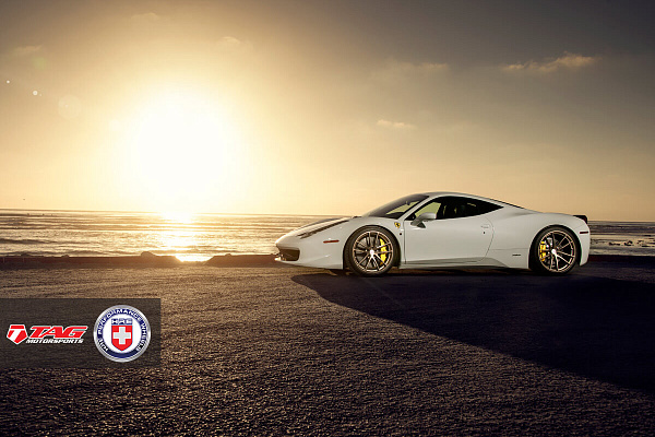 Фото дисков HRE P104 Сатиновая бронза на Ferrari 458