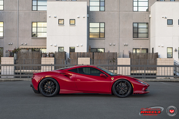 Фото дисков Vossen EVO-2 Черный глянец на Ferrari F8