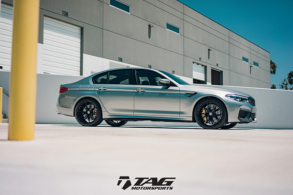 Фото дисков HRE P101 Черный глянец на BMW 5/M5 (G30/F90)