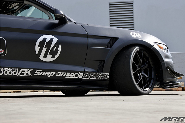 Фото дисков MRR FS06 Черный сатин на Ford Mustang VI