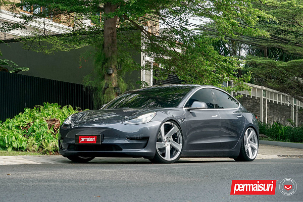 Фото дисков Vossen CG-210T Глянцевый лак на Tesla Model 3