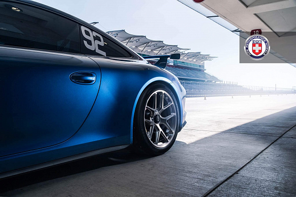 Фото дисков HRE R101 Глянцевый темный лак на Porsche 911 VII