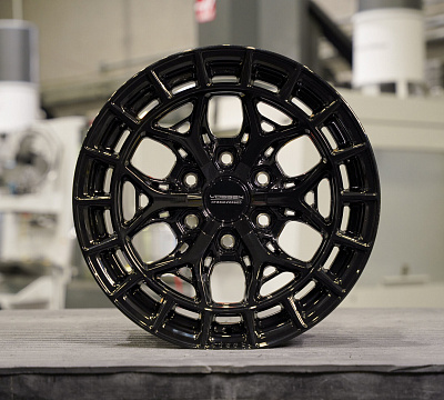 Vossen HFX-1 (6-Lug)