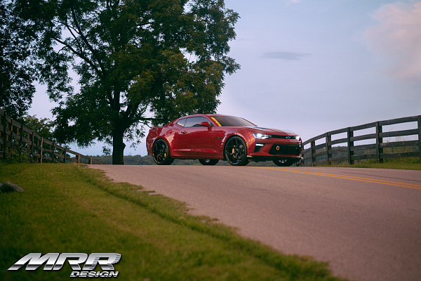 Фото дисков MRR M228 Черный глянец на Chevrolet Camaro VI