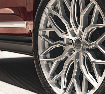 Фото дисков Vossen HF6-3 на GMC Yukon V