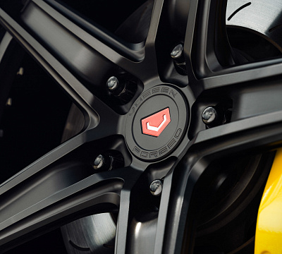 Фото дисков Vossen S17-03 (3-Piece) на Chevrolet Corvette C7
