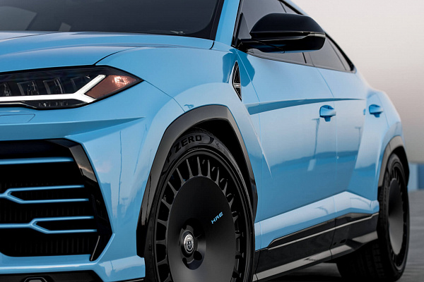Фото дисков HRE 935M Черный сатин на Lamborghini Urus