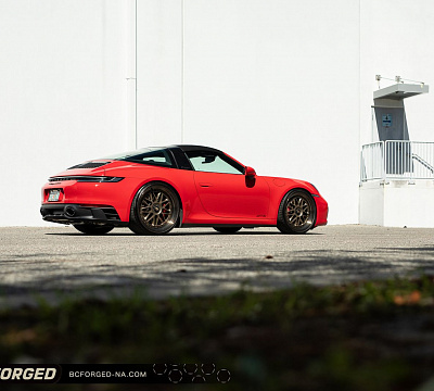 Фото дисков BC Forged MHK519 на Porsche 911 VIII