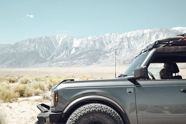 Фото дисков Black Rhino ARSENAL Черный сатин на Ford Bronco