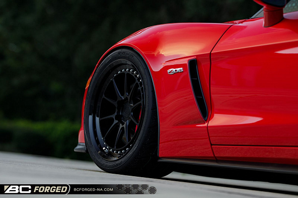 Фото дисков BC Forged LE10 // MLE10 Черный матовый на Chevrolet Corvette C6