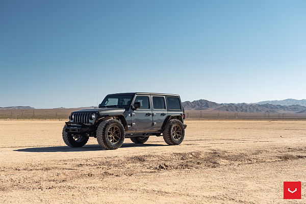 Фото дисков Vossen HF-5 Сатиновая бронза на Jeep Wrangler IV (JL)