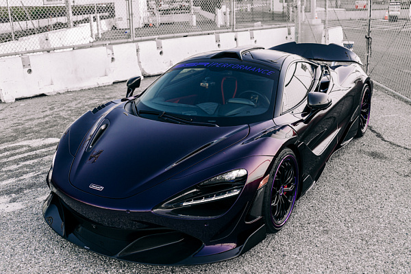 Фото дисков Brixton Forged CM6-RS Черный сатин на McLaren 720S
