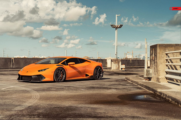 Фото дисков Anrky AN13 Глянцевый темный лак на Lamborghini Huracan