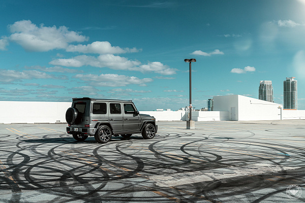 Фото дисков Vossen UV-4 Черный матовый на Mercedes-Benz G-Class III