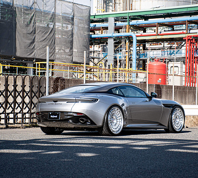 Фото дисков HRE 515 GTM на Aston Martin DB12