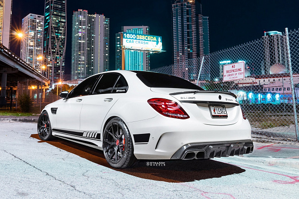 Фото дисков Strasse Wheels SM5R Deep Concave Monoblock Другой цвет на Mercedes-Benz C-Class (W204)