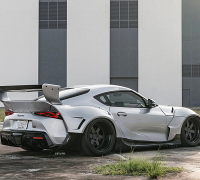Фото дисков Strasse Wheels S6 Competition на Toyota Supra A90