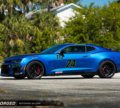 Фото дисков BC Forged RZ05 на Chevrolet Camaro VI