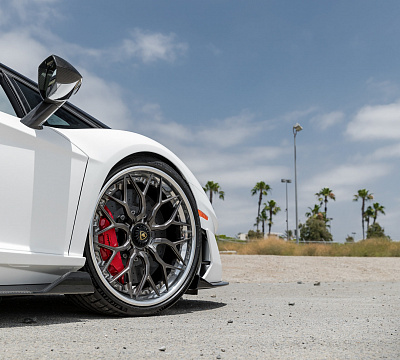 Фото дисков Vossen S17-01 (3-Piece) на Lamborghini Aventador