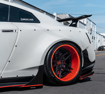 Фото дисков Strasse Wheels SV4 Deep Concave FS на Nissan GT-R