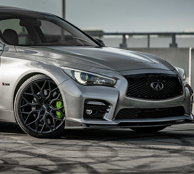 Фото дисков Vossen HF-2 на Infiniti Q50